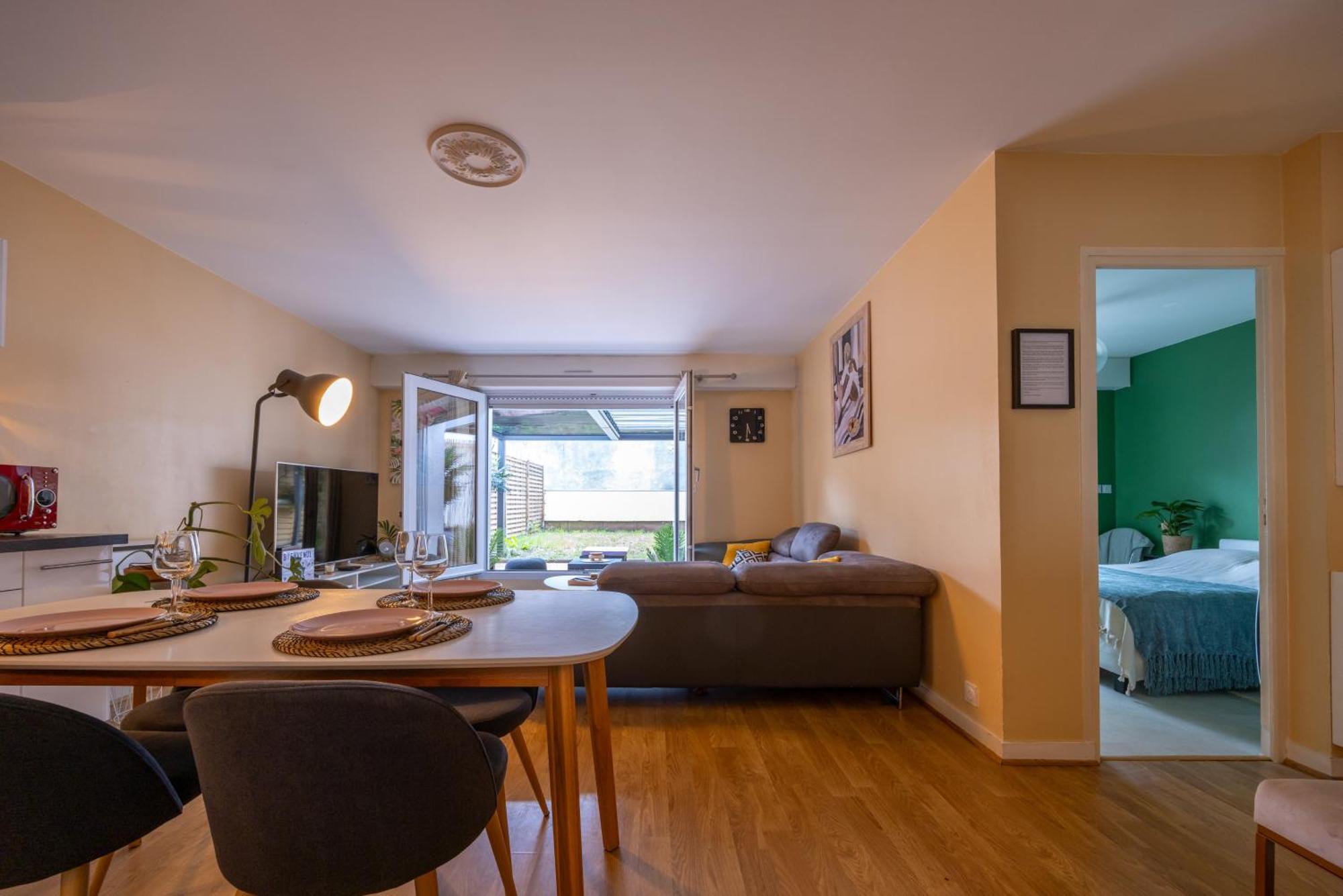 Le Coin Du Bonheur Apartment น็องต์ ภายนอก รูปภาพ